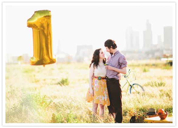 How To Plan the Perfect Anniversary Photoshoot - Paper Anniversary by